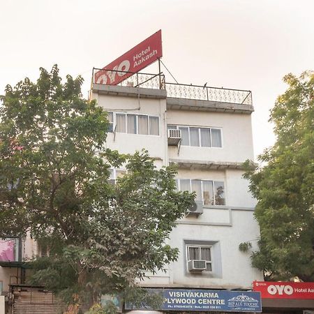 Hotel Oyo 13535 Aakash Ahmedabad Esterno foto