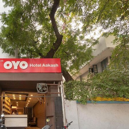 Hotel Oyo 13535 Aakash Ahmedabad Esterno foto
