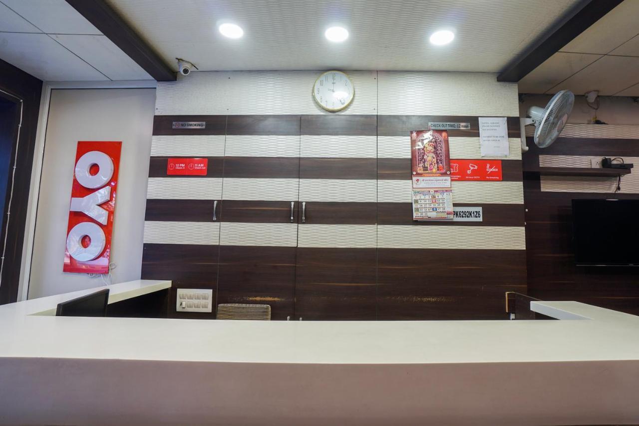 Hotel Oyo 13535 Aakash Ahmedabad Esterno foto